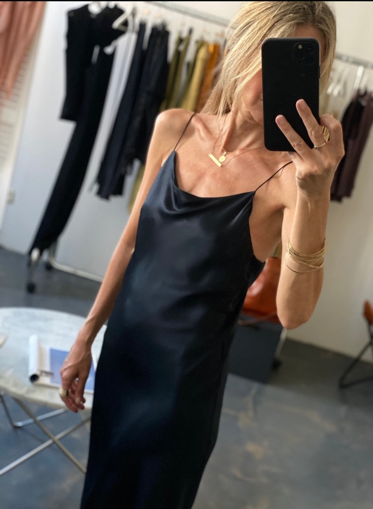 Hedvábné šaty slip silk dress - černé