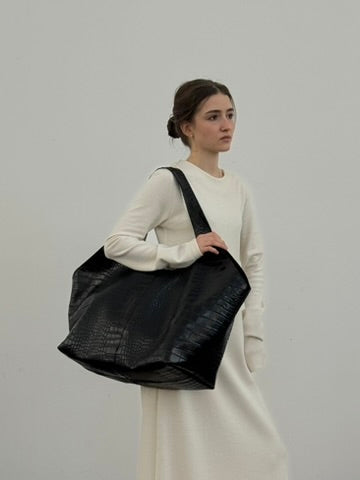 GRAND Tote croko - černá