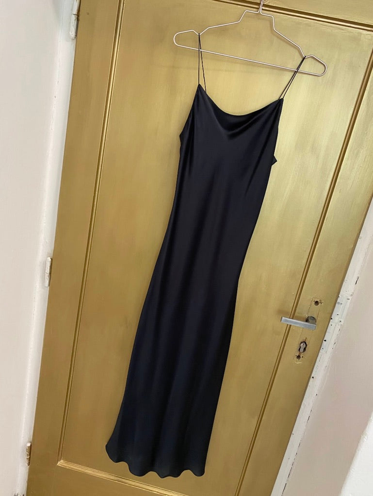Hedvábné šaty slip silk dress - černé